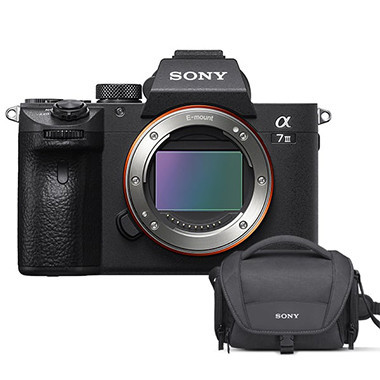 SONY ALPHA 7 III (ILCE-7M3) + SONY LCS-U21 - Camera