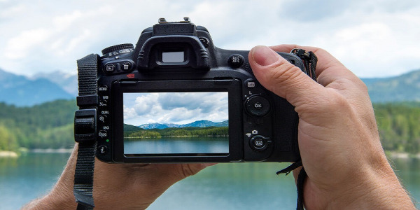 Guide 2026 : Quel appareil photo professionnel choisir pour débuter au Maroc ?